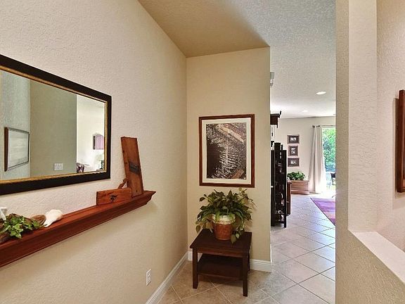 4th image of 1056 Cheval Dr