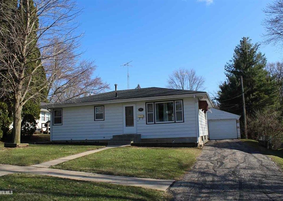 2nd image of 1227 Crestwood Dr