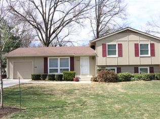 7300 Robinson St, Overland Park, KS 66204