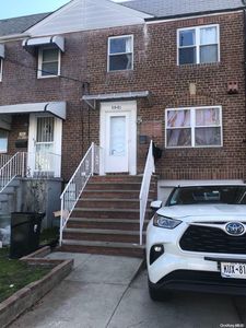 59-21 162 Street, Flushing, NY, 11365