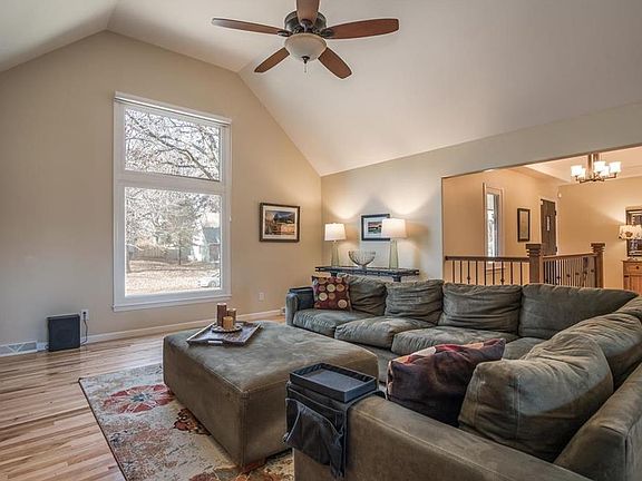 5th image of 1512 NW Weatherstone Ct