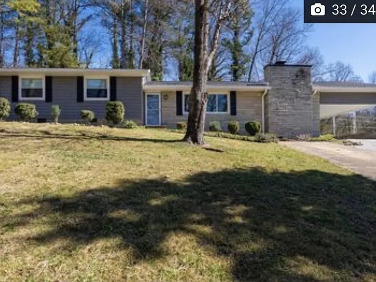 2520 Avalon Cir — Photo 1