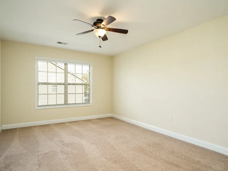965 McCathern Ave — Photo 23