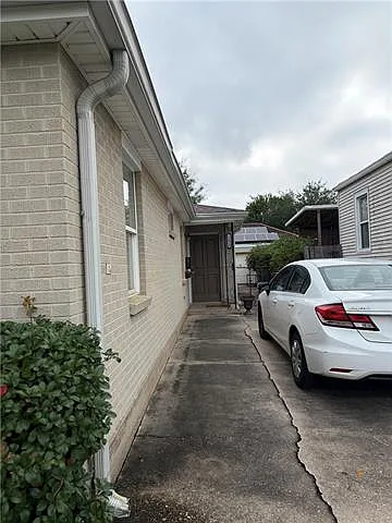 5672 Marshal Foch St — Photo 3