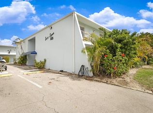 725 Hummingbird Way APT 106, North Palm Beach, FL 33408