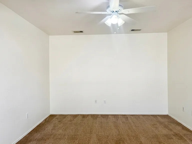 15418-15420 Kamary Ln — Photo 5