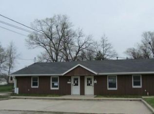 410 S Maple St, Cameron, MO 64429