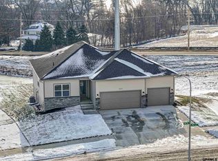 5117 S 198th Ave, Omaha, NE 68135