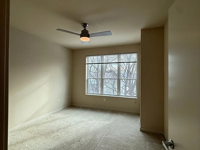 Lincoln Street Apartments — Photo 42