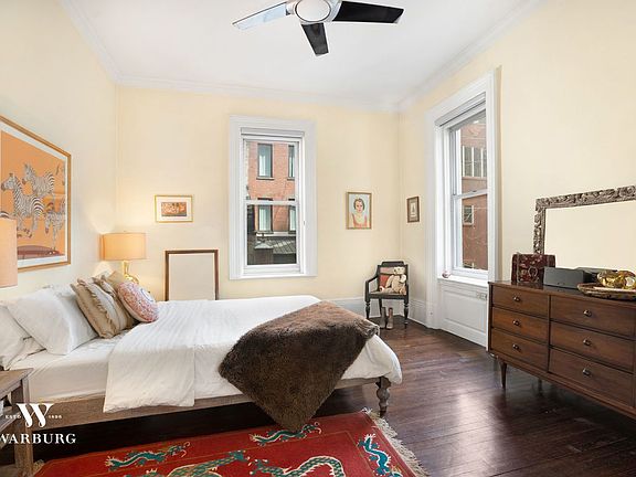 3rd image of 63 E 79th St APT 4N