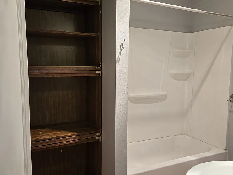 827 W Woodlawn Ave #2 — Photo 8