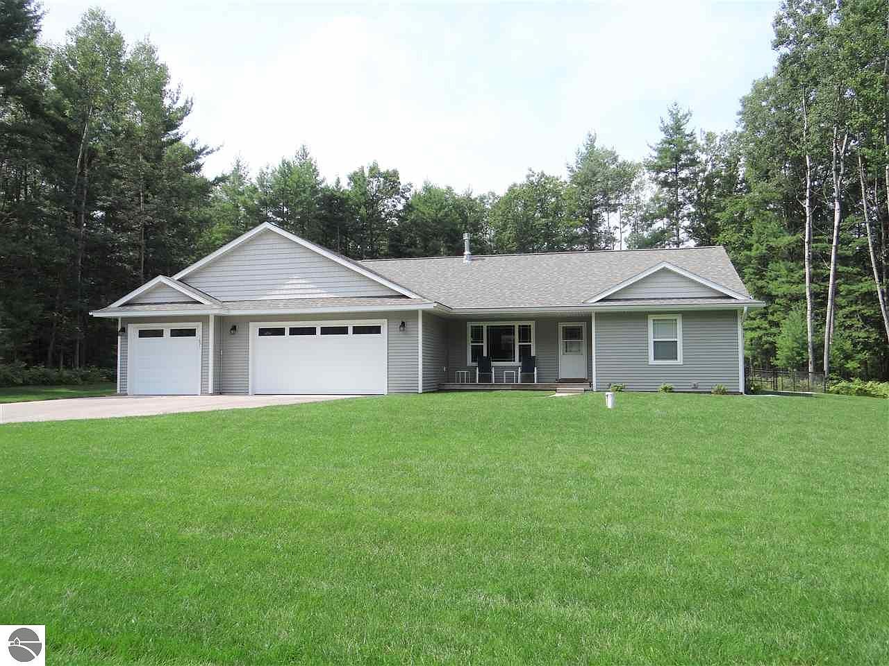 1631 Round Lake Rd, Interlochen, MI 49643 Zillow