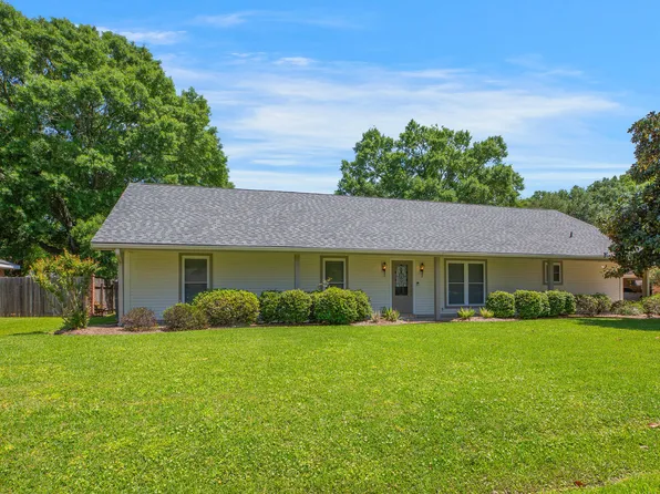 106 Kaiser Dr, Lafayette, LA 70508