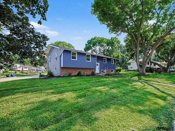 13359 Trendwood Dr, Omaha, NE 68144