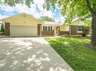 6 Lake Meramec Dr, Saint Peters, MO 63376
