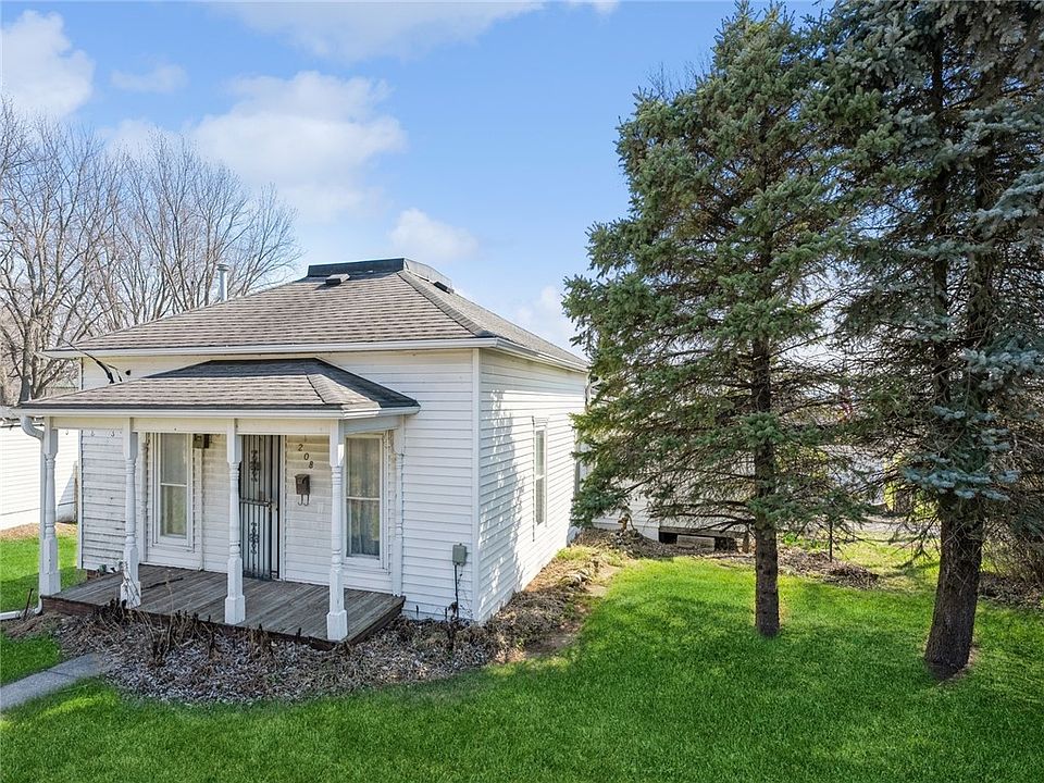 1st image of 208 1st St