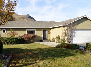 1346 Oak St, Wenatchee, WA 98801