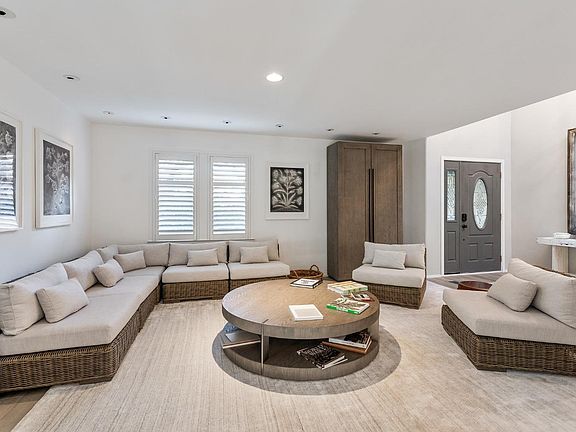 3rd image of 1385 Grove Court