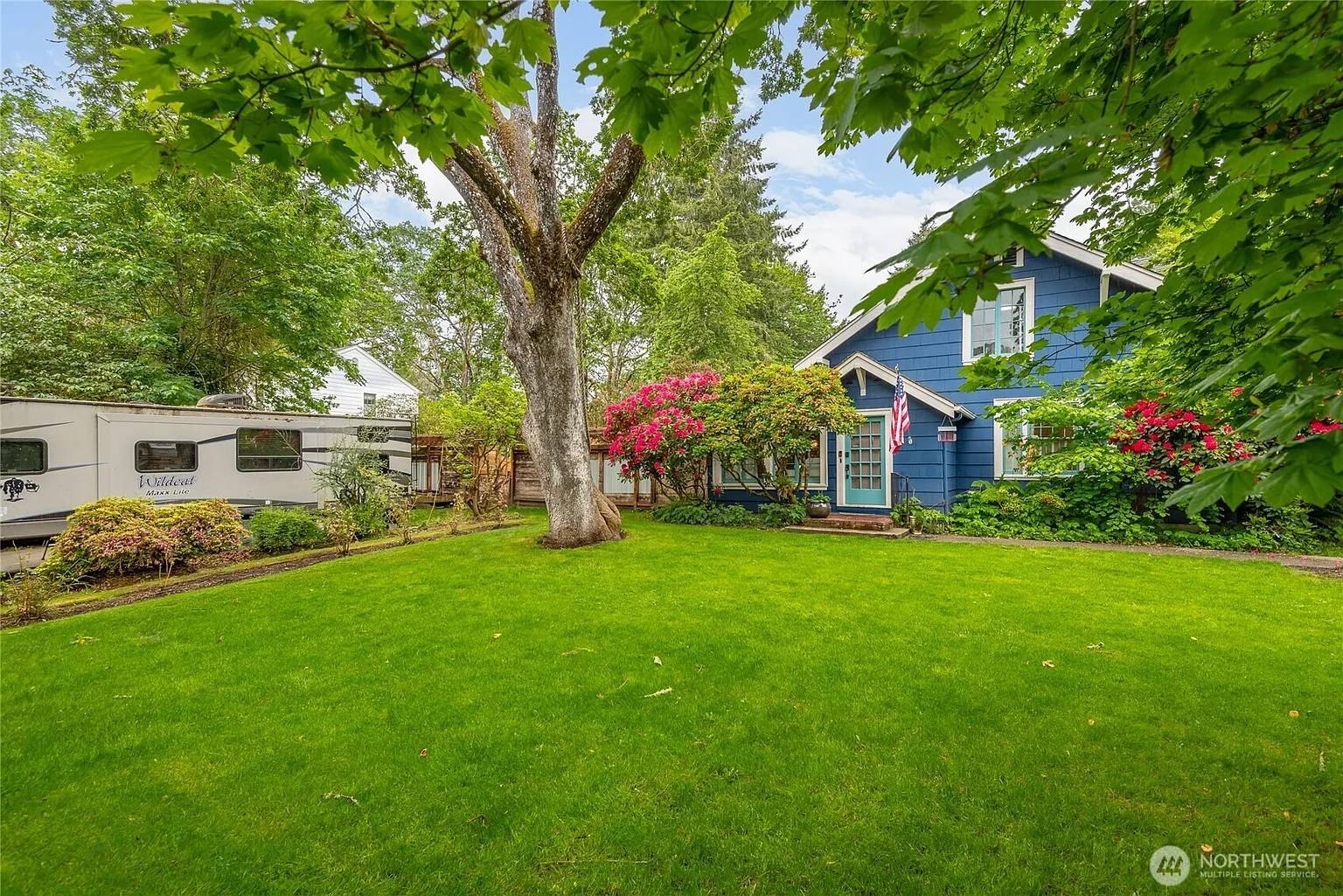 9302 Dekoven Drive SW photo 1