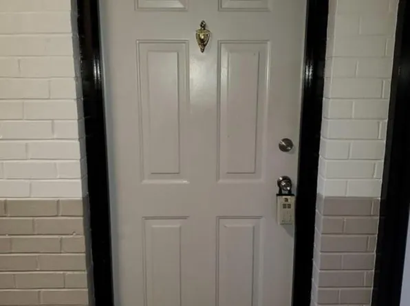 5106 F St SE APT 6, Washington, DC 20019