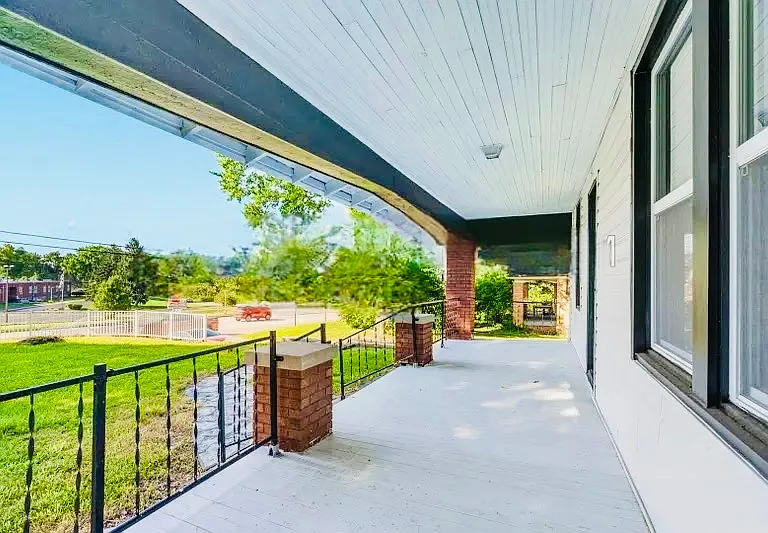 11550 Old Halls Ferry Rd — Photo 4