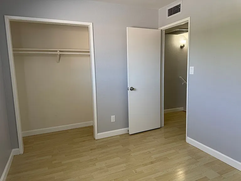 2030 Coronado Dr #3 — Photo 8