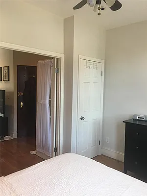 Rented by R New York | media 2