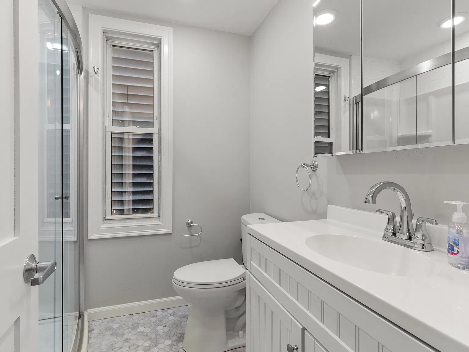 1 bed, 1200 sqft, $1,750 — Photo 3
