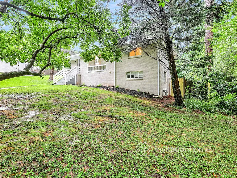 2957 Belvedere Ln — Photo 3