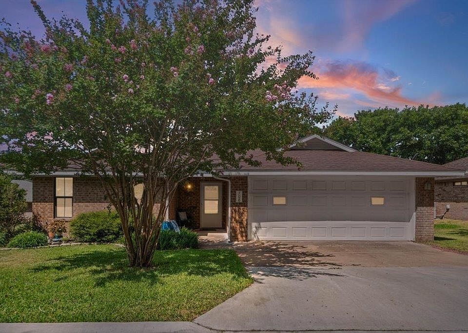 1st image of 708 Cottonwood Drive