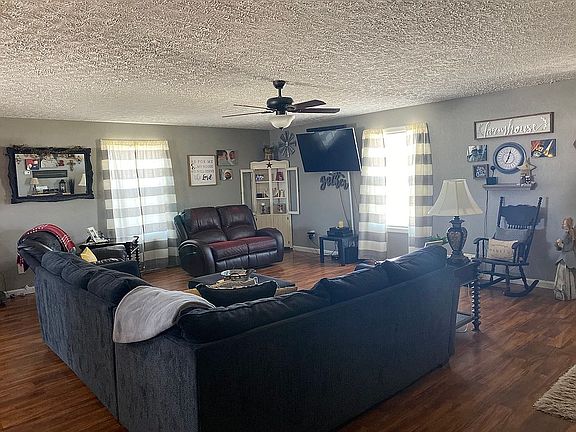 4th image of 108 Green Leaf Drive