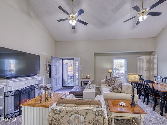 5th image of 408 Willow Bend Dr