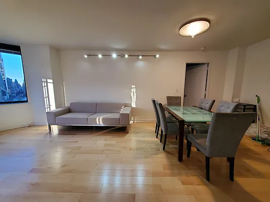 Rented by Luxury Habitat | media 32