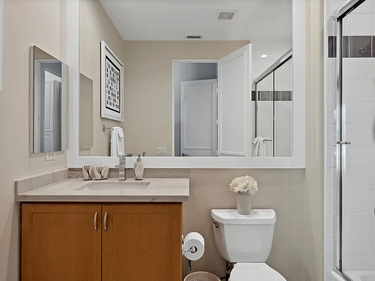 Poolside Suite ensuite