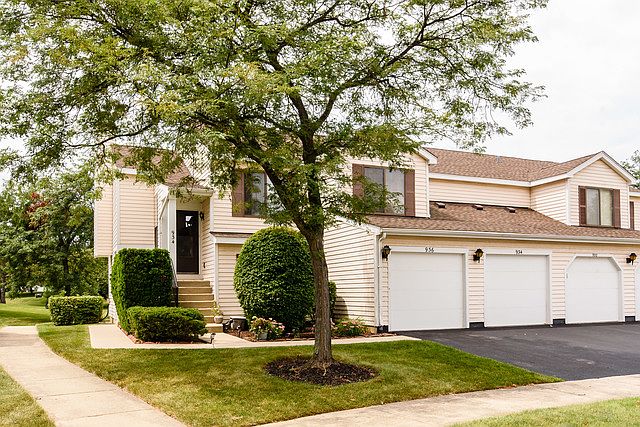 1st image of 934 Brunswick Cir