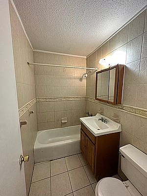 5th image of 857 Underhill Ave #2109