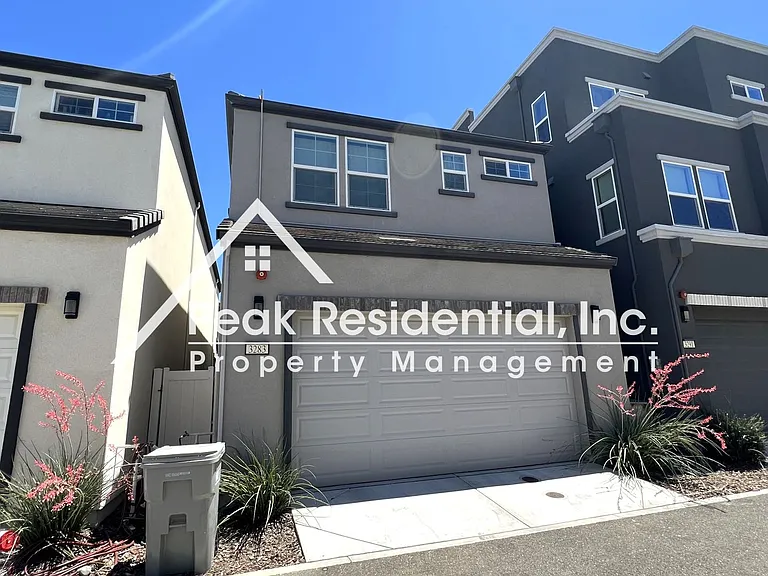 3283 Warbler Ct — Photo 31