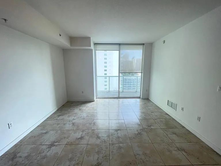 1900 N Bayshore Dr #1709 — Photo 6