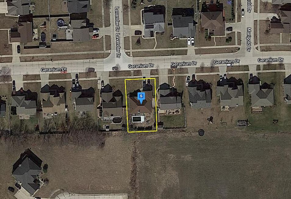 1st image of 17443 Geranium Dr