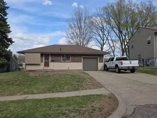 2514 S Olive St, Sioux City, IA 51106