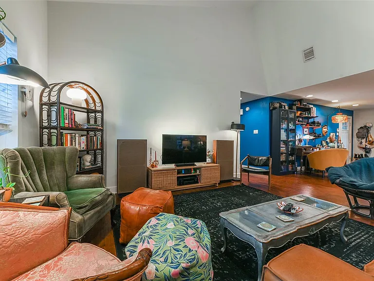 1308 Ruthven St #B — Photo 10