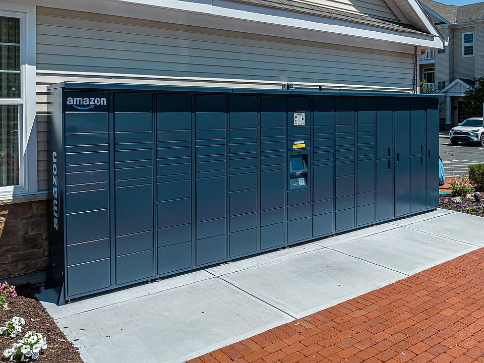 Amazon Package Hub