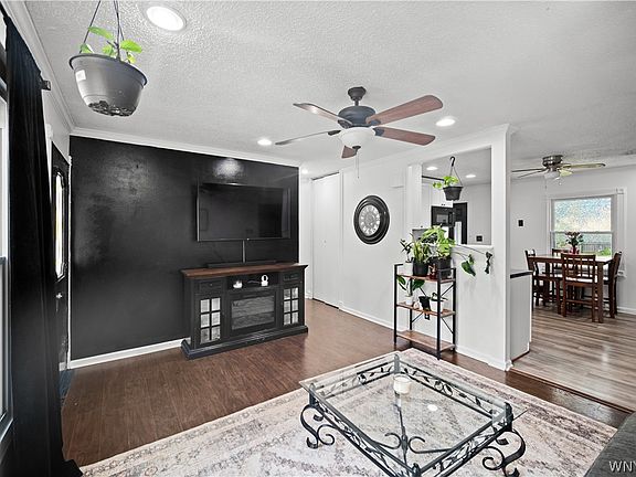5th image of 334 Desmond Dr