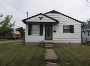 1301 Lake Lansing Rd, Lansing, MI 48912