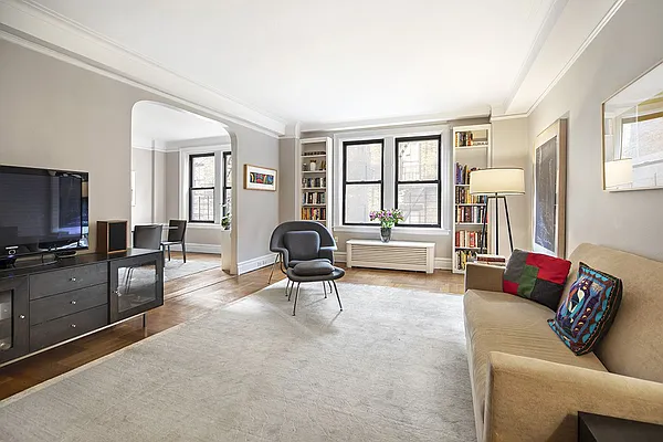 Sold by Stribling | media 9