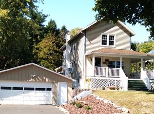 1744 Main St, Blakely, PA 18447