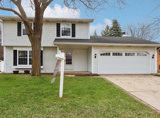 803 Spahn Dr, Waunakee, WI 53597
