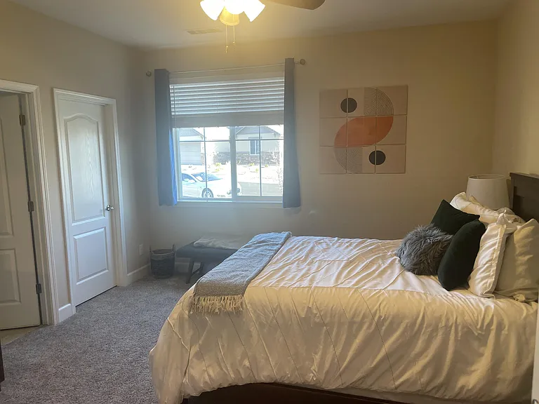 10510 Rollins Dr — Photo 3
