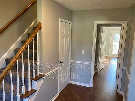 4th image of 1400 Coventry Woods Ct