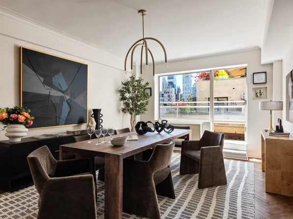 860 Fifth Avenue image 5 of 13